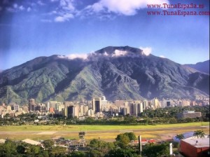 Tuna España vista-del-cerro-c3a1vila-que-bordea-a-la-ciudad-de-caracas-y-el-estado-vargas