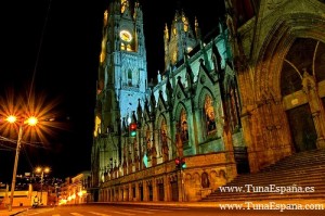 Basilika de Voto Natcional, Quito, Ecuador