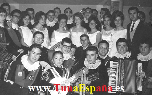 TunaEspaña, Dr Anchoa,1964.02.14. Tuna de Peritos Industriales en el Paso del Ecuador